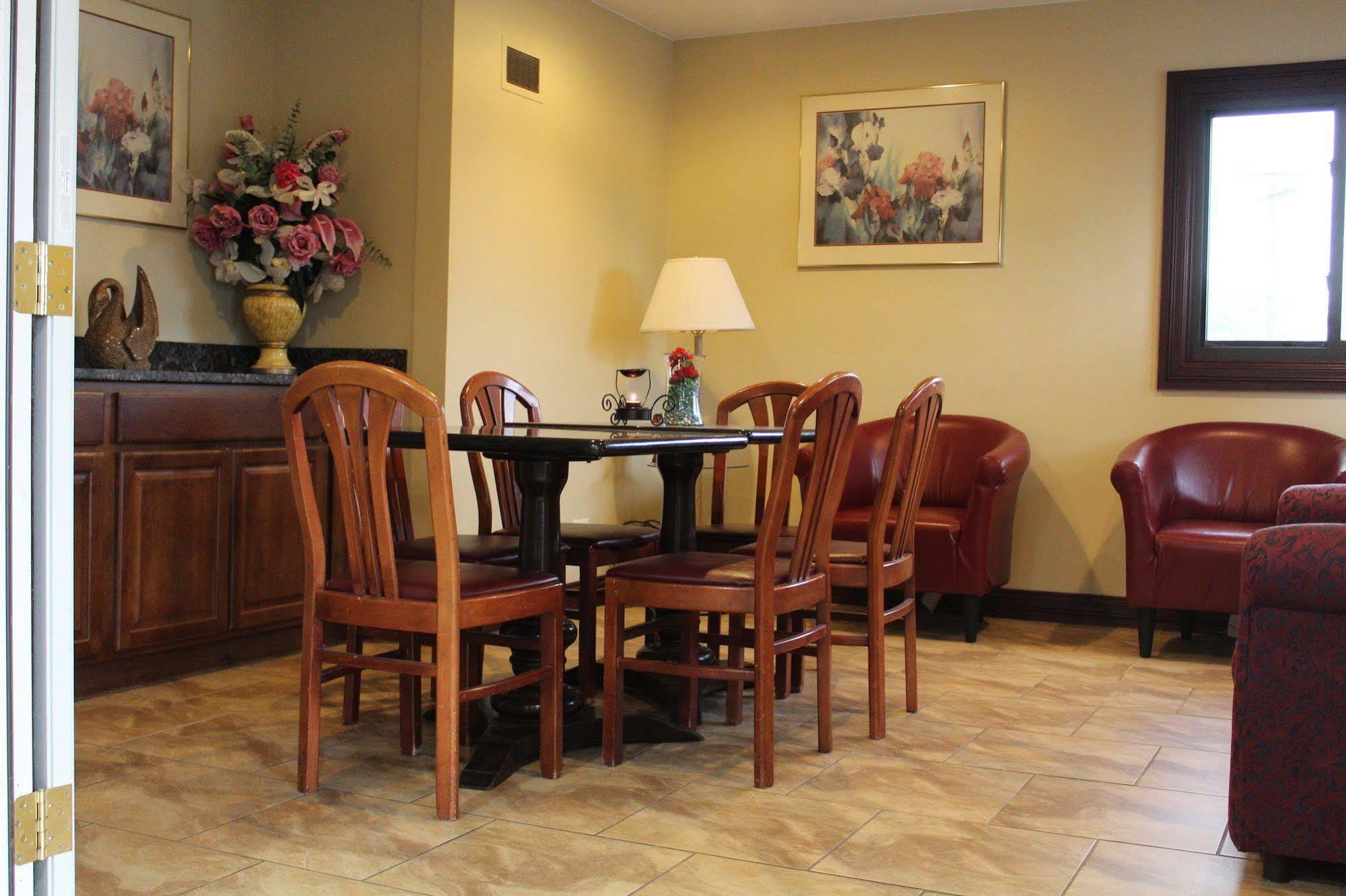 American Inn And Suites Countryside Εξωτερικό φωτογραφία